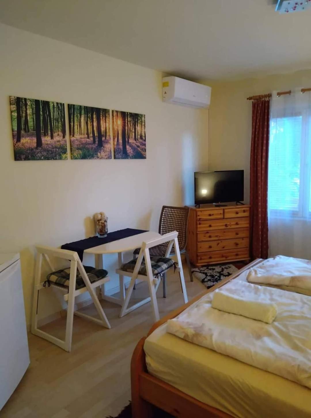 Apartament Liliana Vendeghaz Balatonfůzfő Pokój zdjęcie