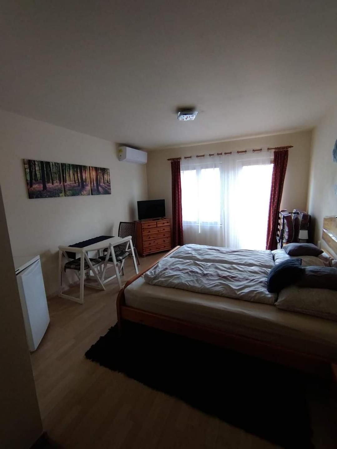 Apartament Liliana Vendeghaz Balatonfůzfő Pokój zdjęcie